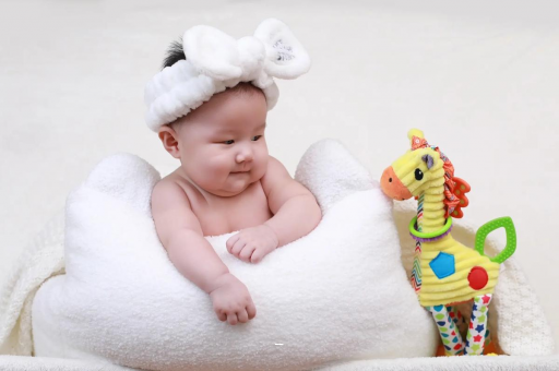 固安宝宝几个月翻身